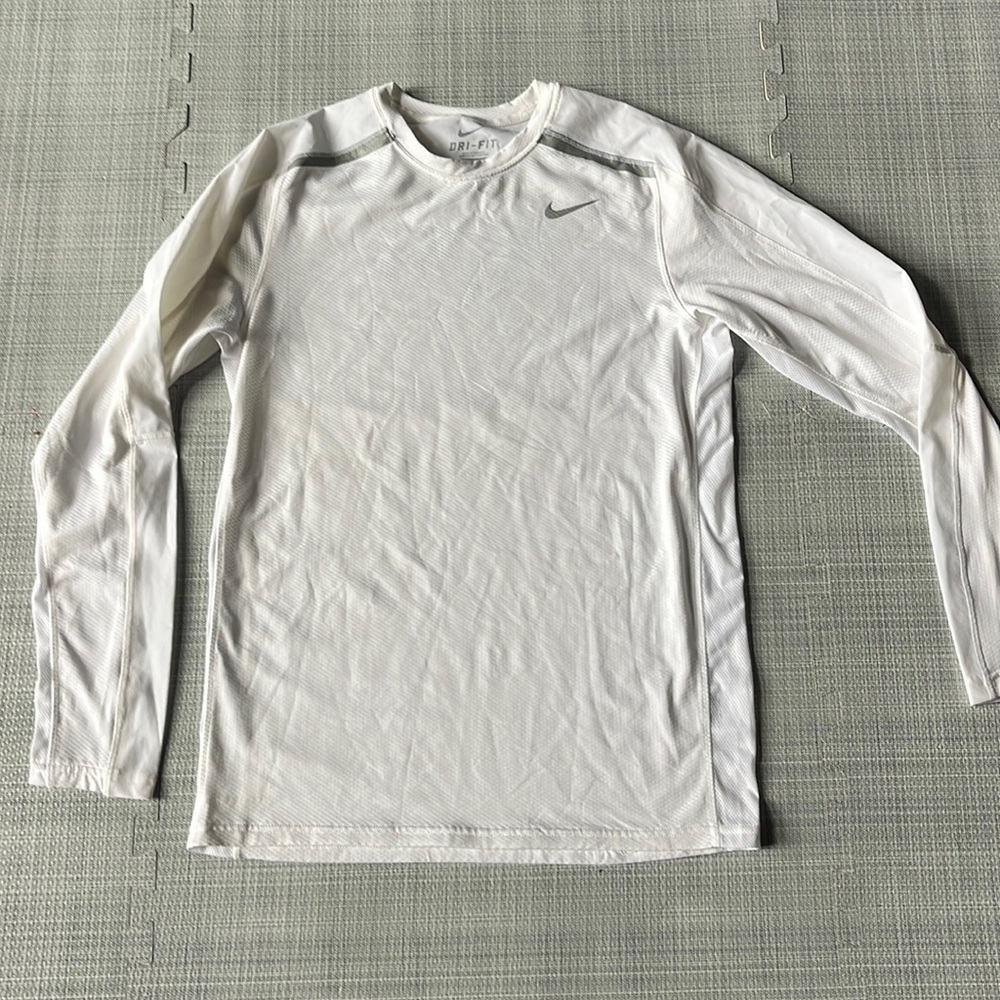 Nike long sleeve shirt light weight waffle weave